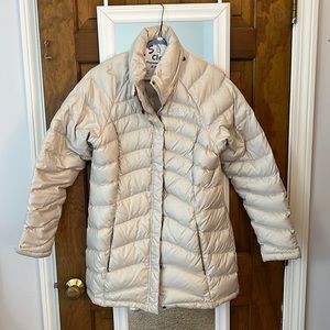 Cream color North Face Jacket, Medium.